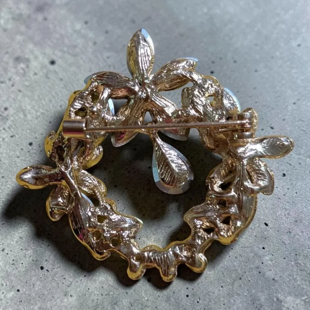 Clear Rhinestone Floral Wreath Brooch Pin, Elegant Statement Jewelry